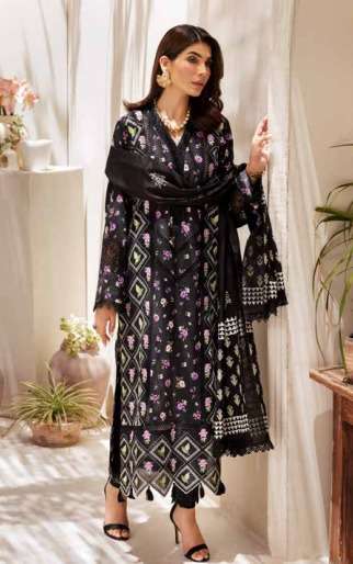 NISSA CHIKANKARI LAWN EDITION OPEN PIC BY RAJBARI